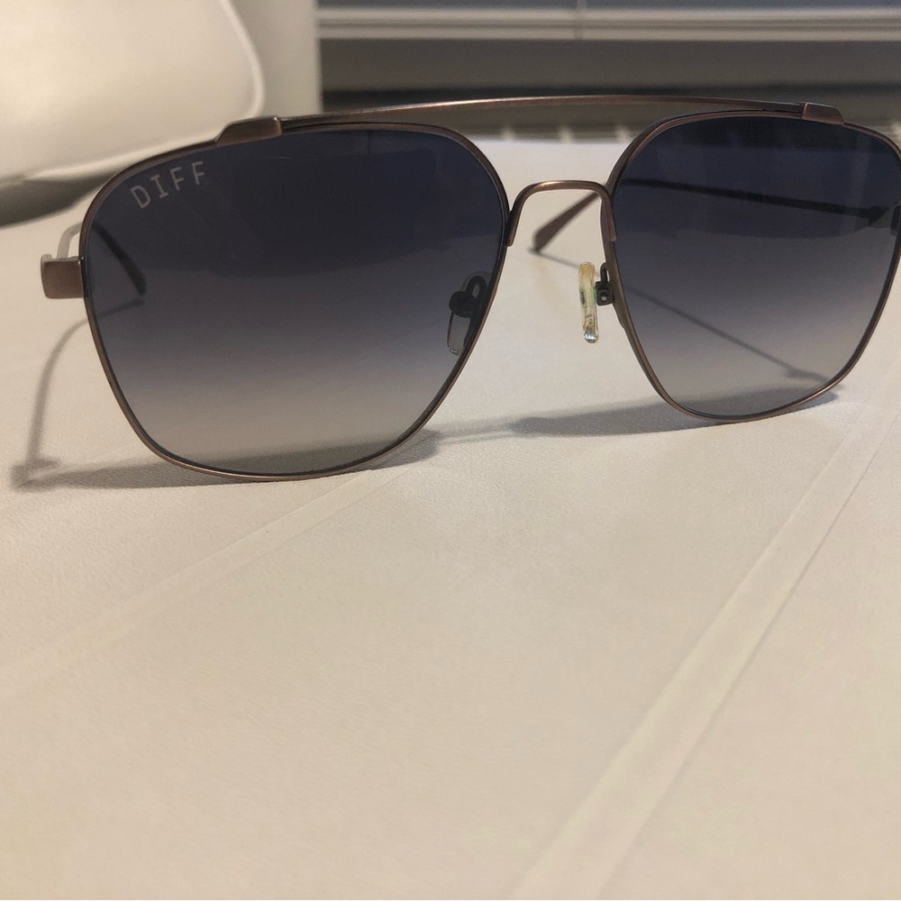 Diff Eyewear Black Gradient Sunglasses